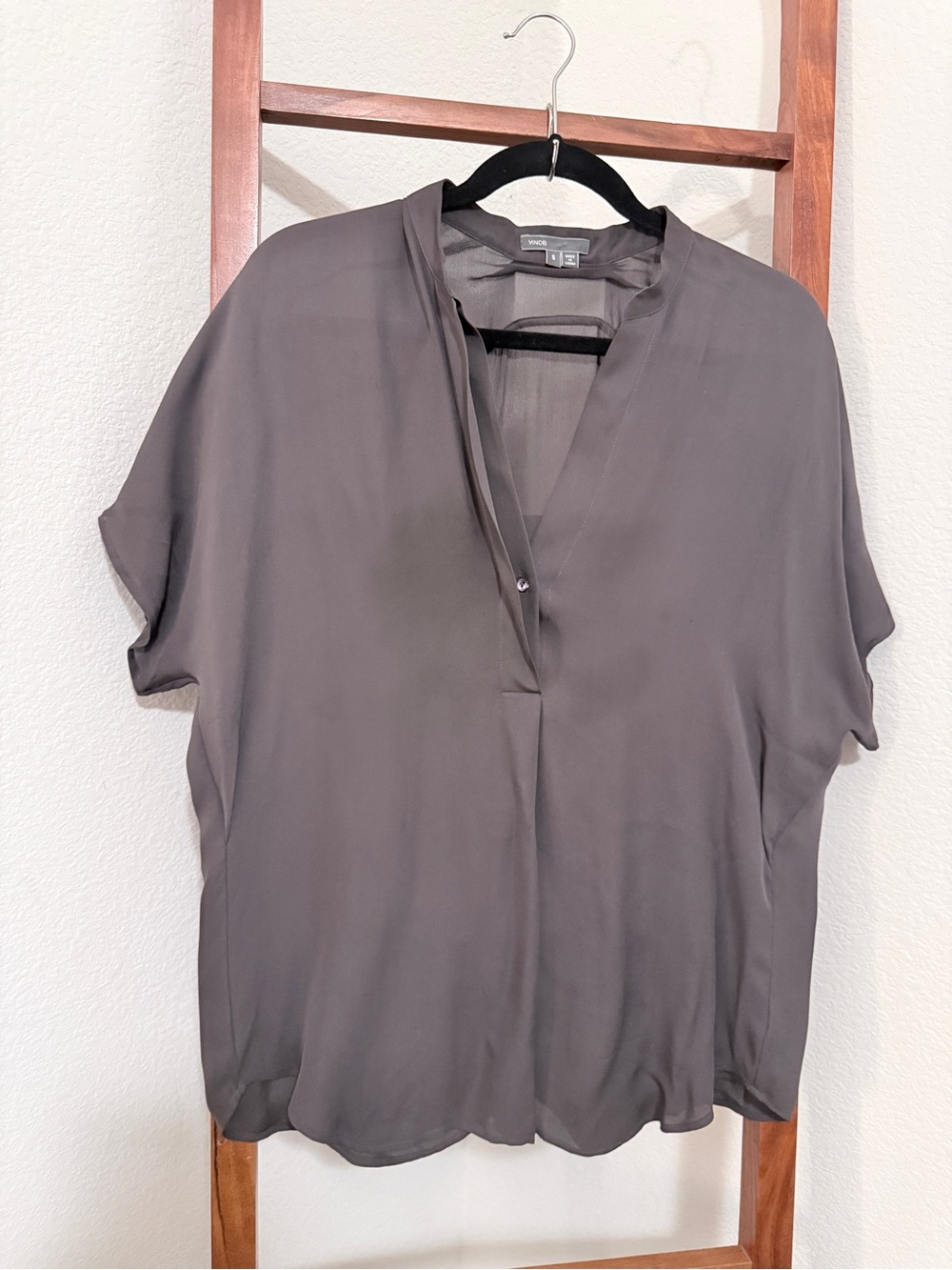 Vince 100% Silk Dolman Sleeve Blouse size Small Minimalist